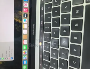 New Laptop Apple MacBook Pro 2021 M1 16GB Apple M1 SSD 256GB