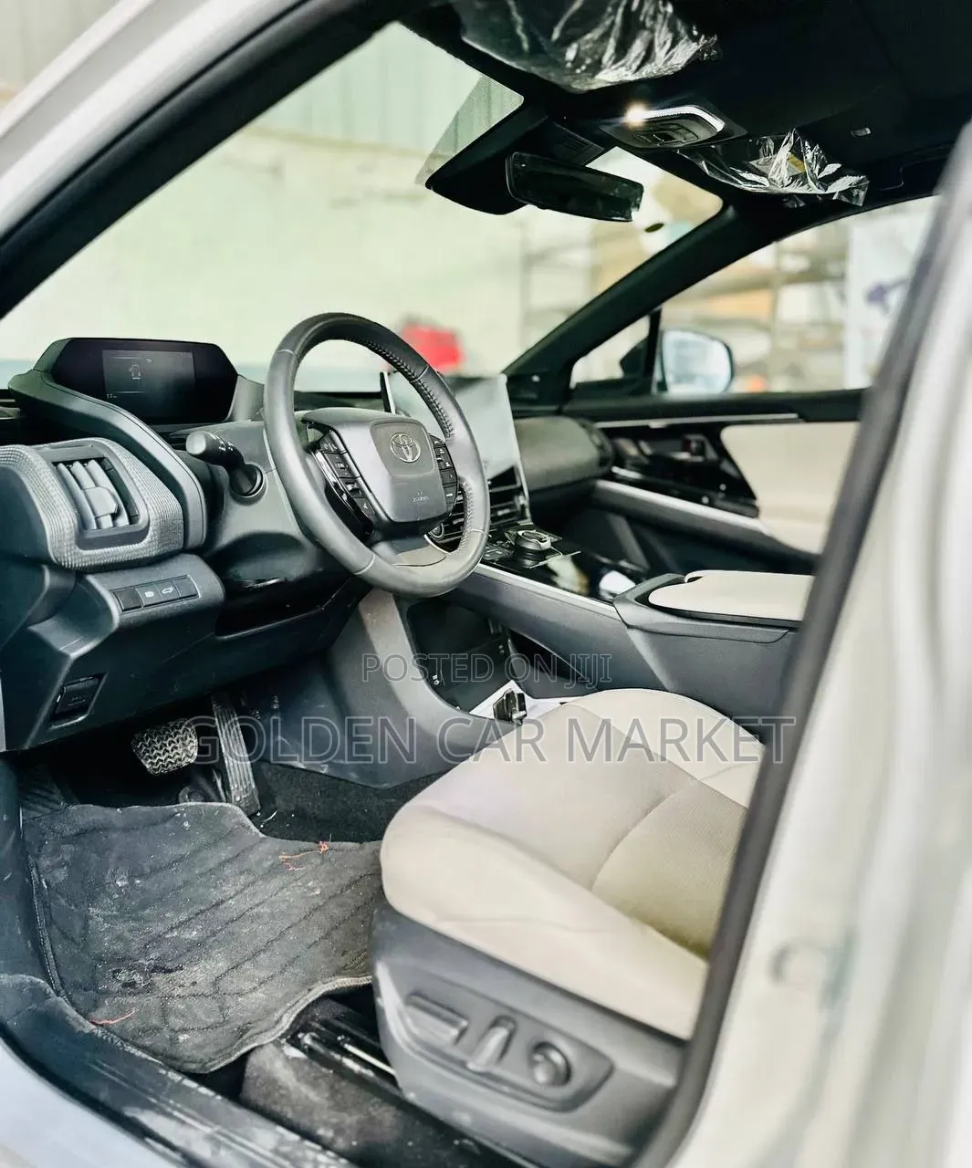 New Toyota bZ4X 2024 White
