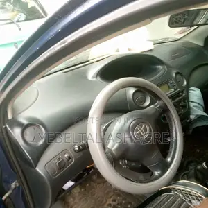 Toyota Yaris 1.0 2005 Blue