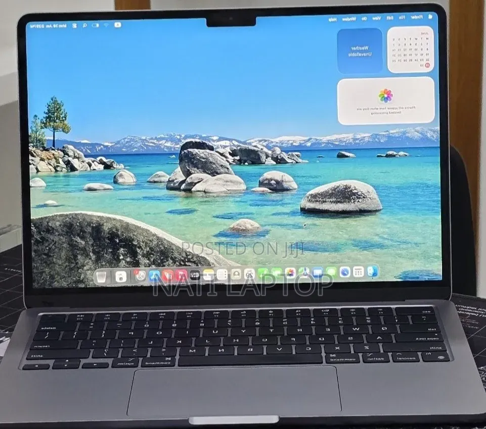 New Laptop Apple MacBook Air 2022 M2 16GB Apple M2 SSD 256GB