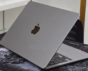New Laptop Apple MacBook Air 2022 M2 16GB Apple M2 SSD 256GB