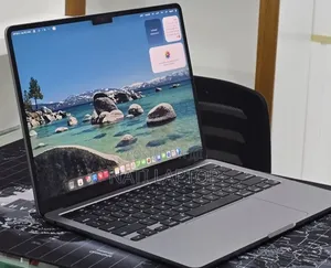 New Laptop Apple MacBook Air 2022 M2 16GB Apple M2 SSD 256GB