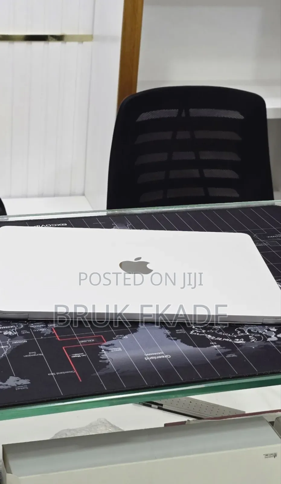 New Laptop Apple MacBook Air 2022 M2 8GB Apple M2 SSD 256GB