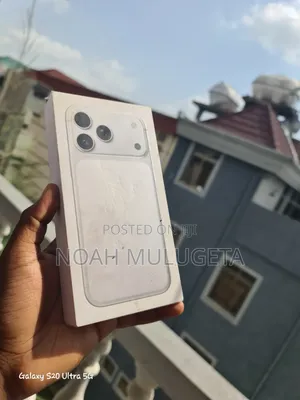 New Apple iPhone 17 Pro Max 256 GB Silver