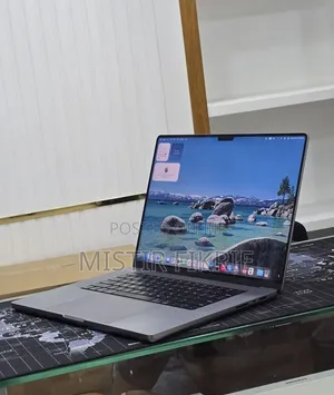 New Laptop Apple MacBook Air 2022 M2 16GB AMD A8 SSD 256GB