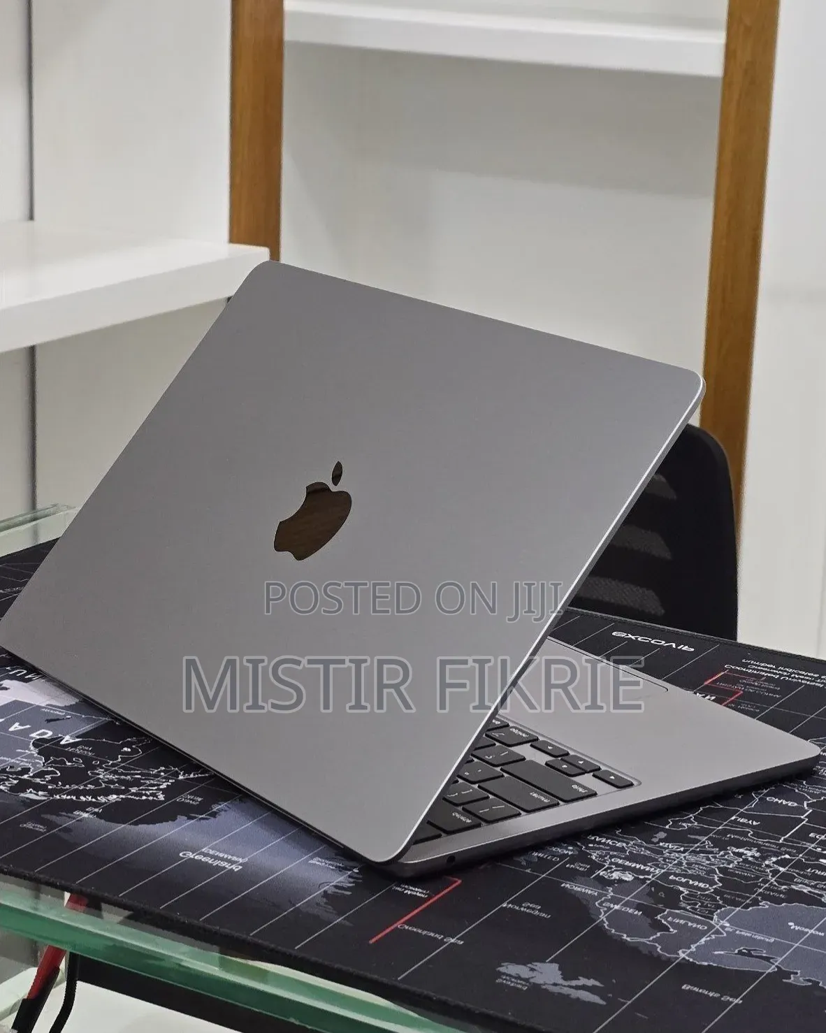New Laptop Apple MacBook Air 2022 M2 16GB AMD A8 SSD 256GB