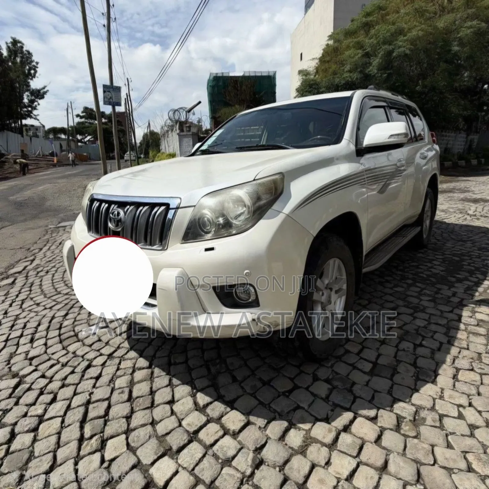 Toyota Land Cruiser 2011 Ivory