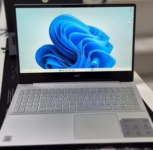 New Laptop Dell Inspiron 15 8GB Intel Core i5 SSD 256GB