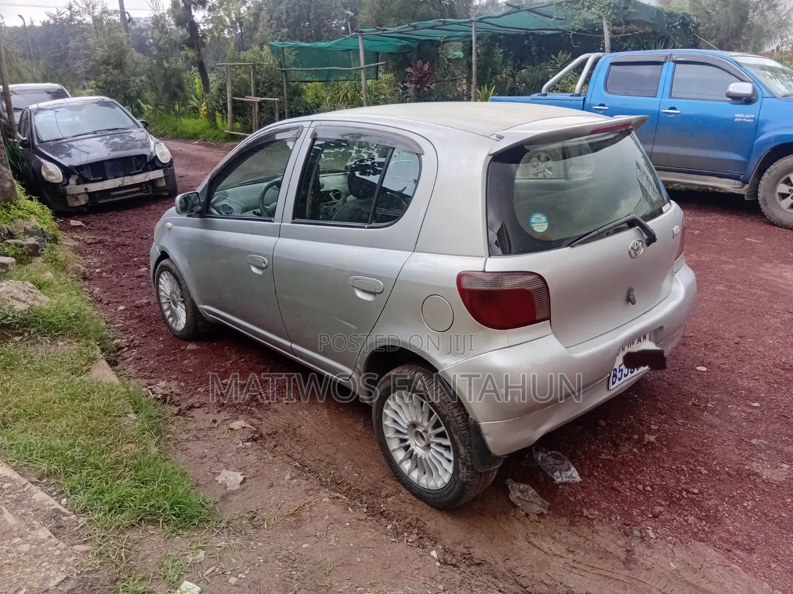 Toyota Vitz 1999 Silver