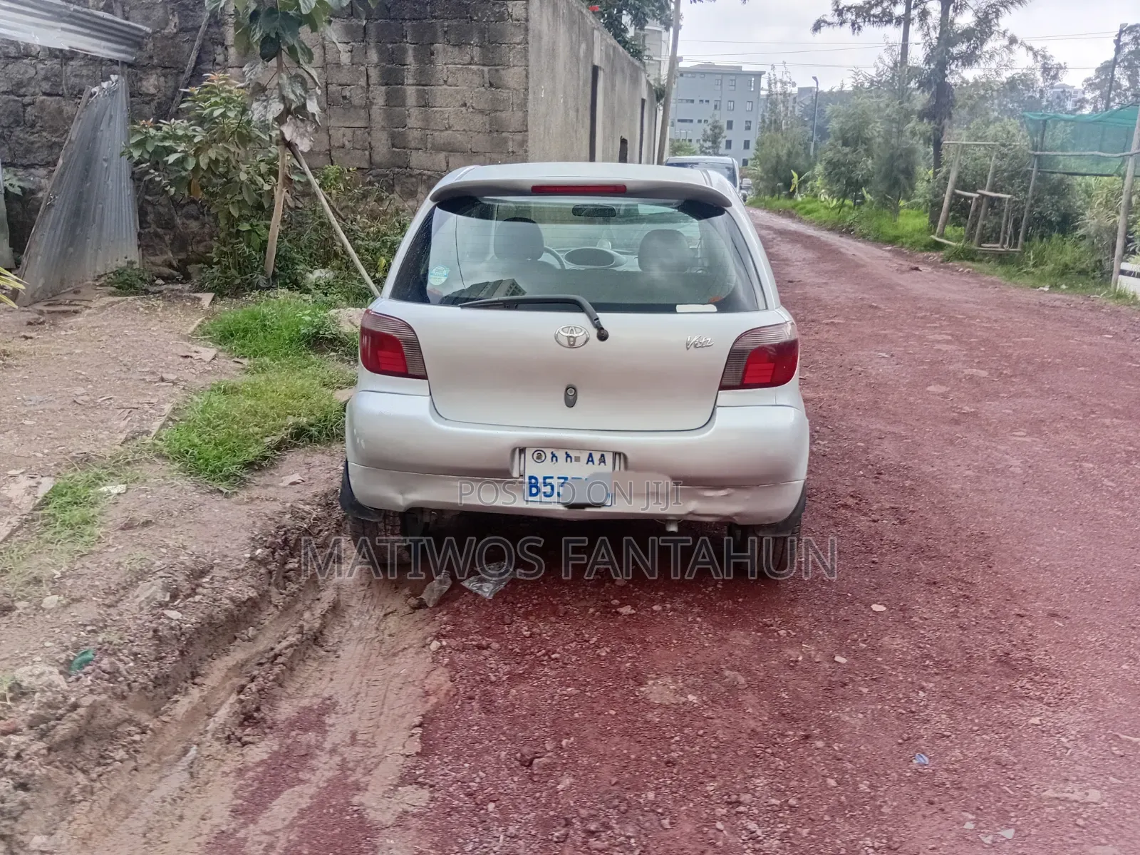 Toyota Vitz 1999 Silver