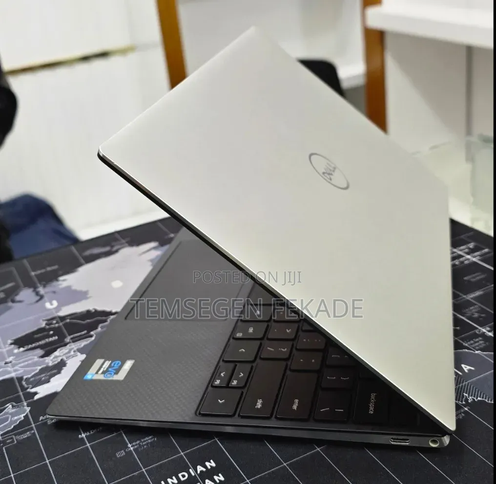 New Laptop Dell XPS 13 16GB Intel Core i7 SSD 512GB