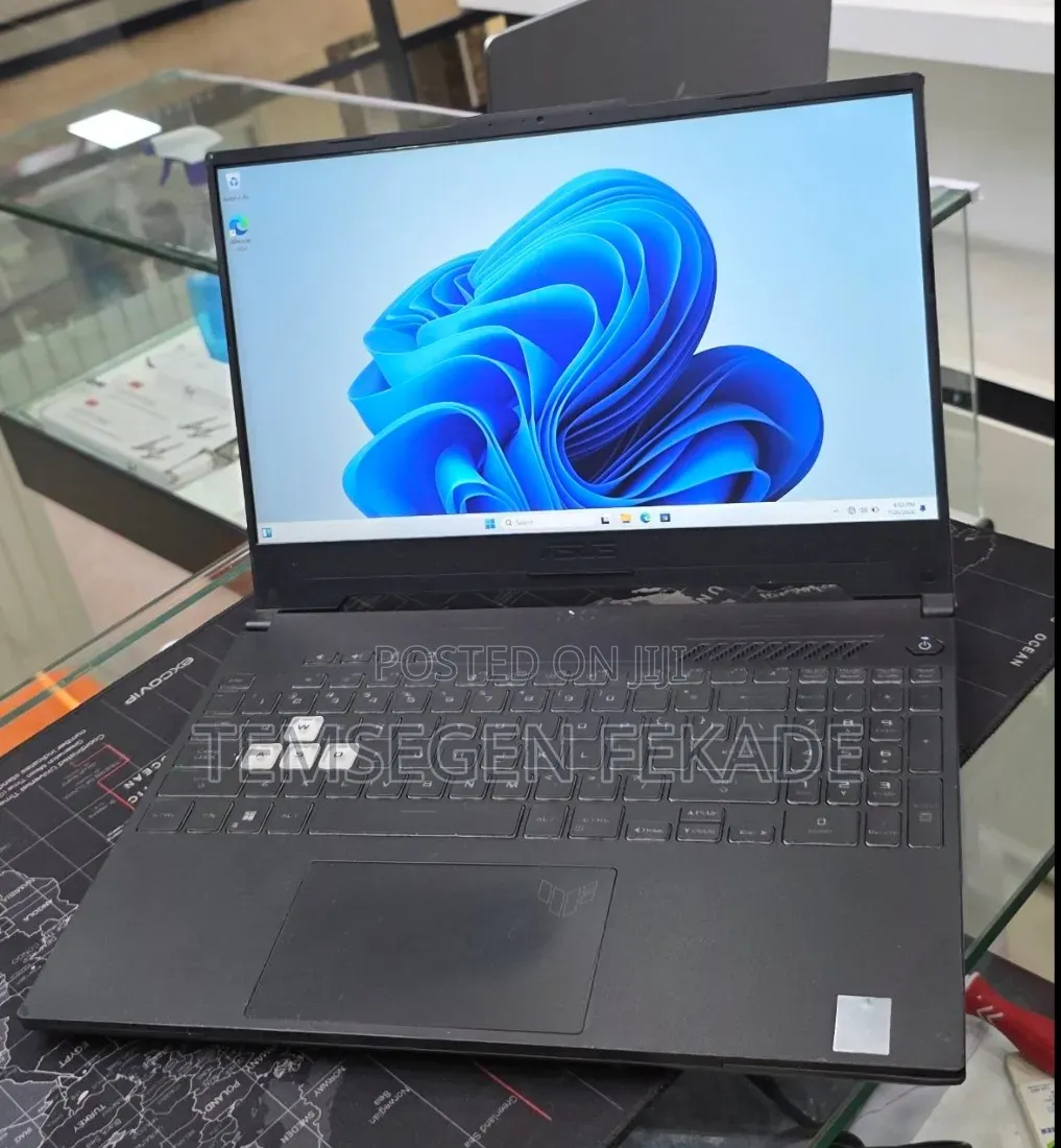 New Laptop Asus TUF Dash F15 16GB Intel Core i7 SSD 512GB