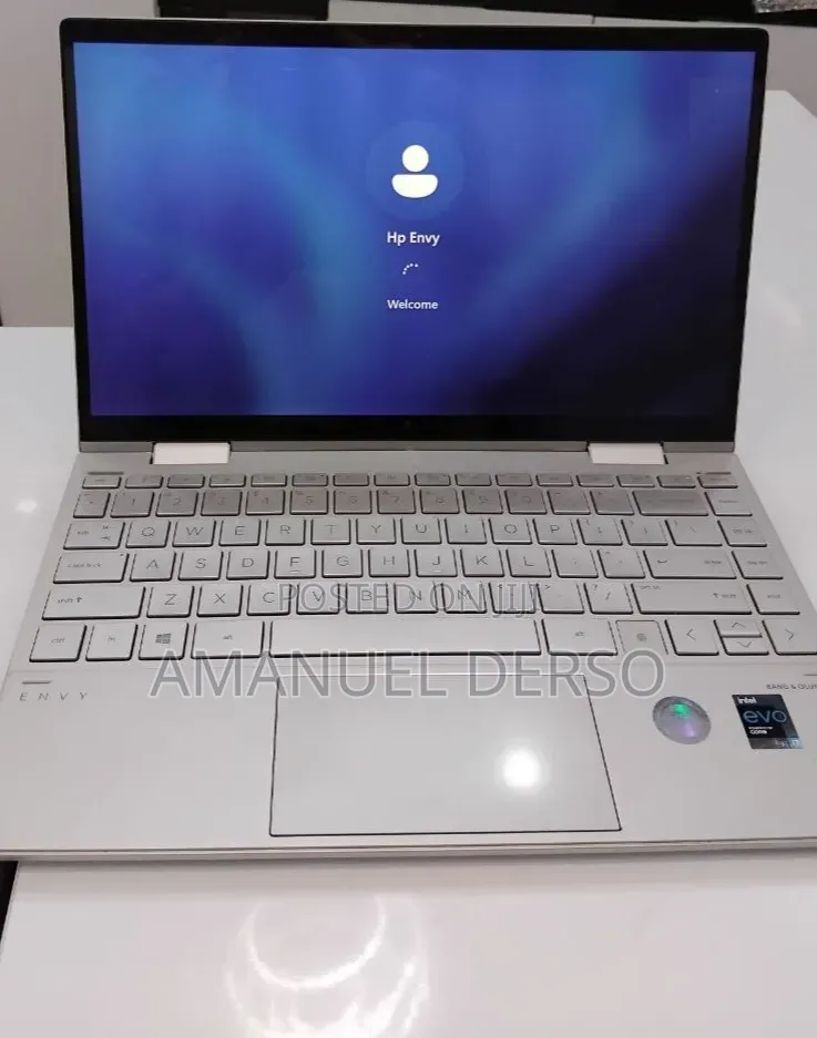 New Laptop HP Envy x360 8GB Intel Core i7 SSD 512GB