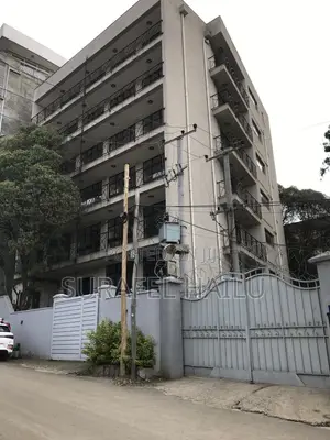 4bdrm Apartment in Addis Ketema for sale