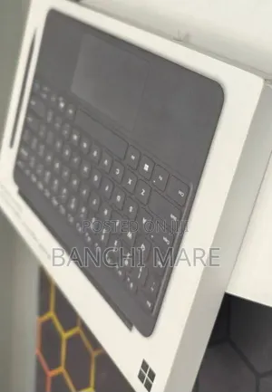 New Microsoft Surface Pro Copilot+ PC 12 16GB Intel Core i5 SSD 512GB
