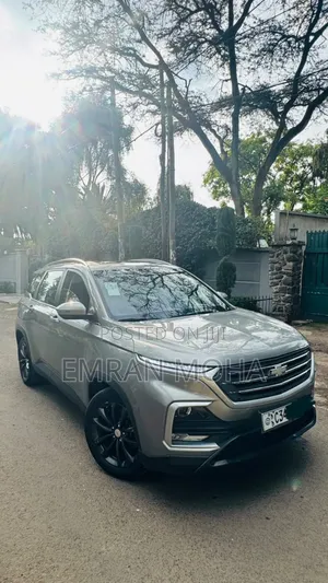 Chevrolet Captiva 2022 Silver