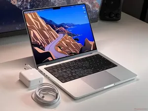 Laptop Apple MacBook Pro 2024 M4 Pro 24GB Apple M4 Pro SSD 512GB