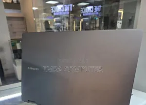 New Laptop Samsung 16GB Intel Core Ultra 7 SSD 512GB