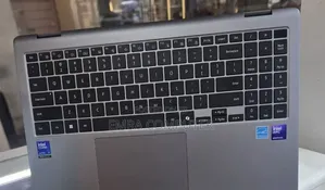 New Laptop Samsung 16GB Intel Core Ultra 7 SSD 512GB