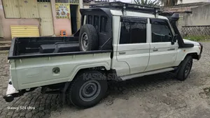 Toyota Land Cruiser 2018 White