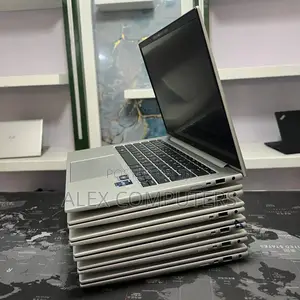 New Laptop HP EliteBook 840 G9 16GB Intel Core i7 SSD 512GB