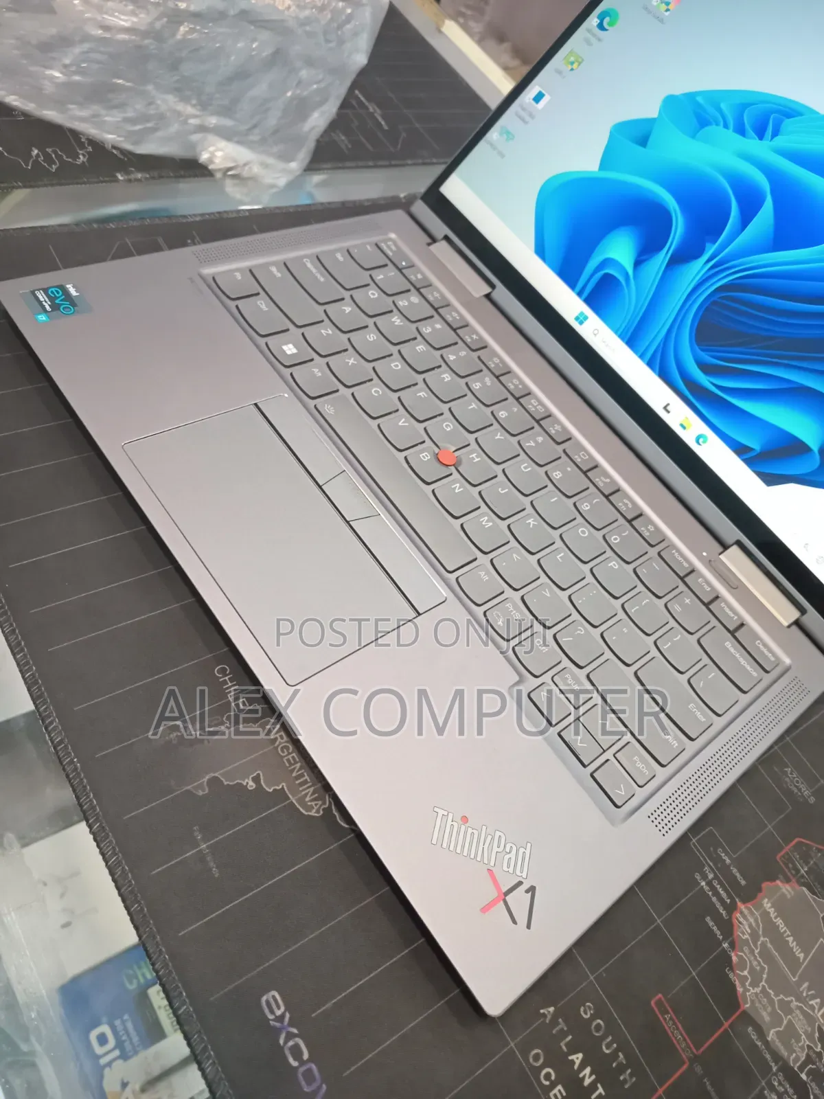 New Laptop Lenovo ThinkPad X1 Yoga 16GB Intel Core i7 SSD 512GB