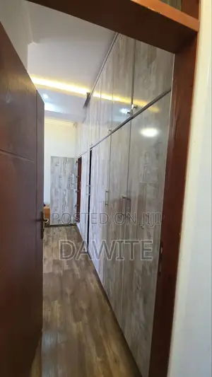 3bdrm Apartment in የግል አፓርታማ, Bole for sale