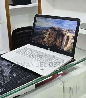 New Laptop HP Envy x360 12GB Intel Core i5 SSD 128GB