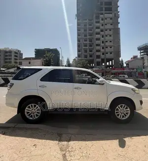 Toyota Fortuner 2012 White