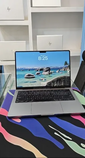 New Laptop Apple MacBook Pro 2023 M3 8GB Apple M3 SSD 512GB