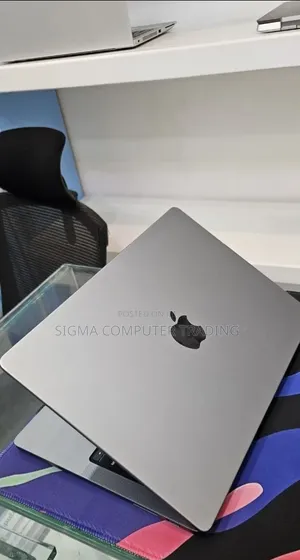 New Laptop Apple MacBook Pro 2023 M3 8GB Apple M3 SSD 512GB