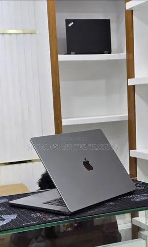New Laptop Apple MacBook Pro 2021 M1 32GB Apple M1 Pro SSD 512GB