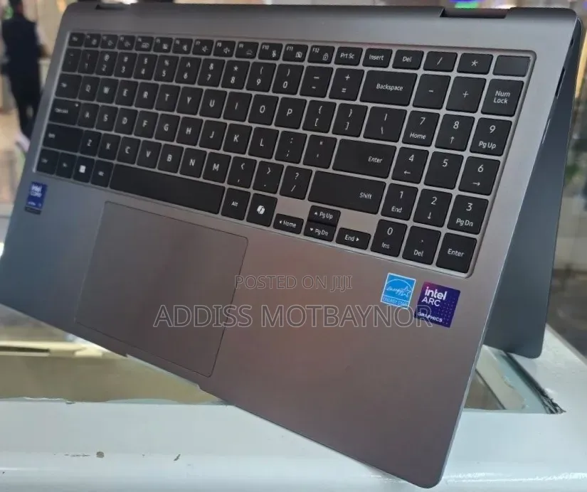 New Laptop Samsung Galaxy Book4 Ultra 16GB Intel Core Ultra 7 SSD 512GB