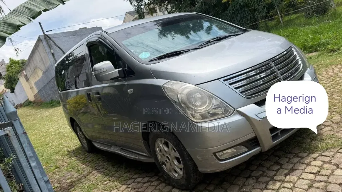 Hyundai Starex 2013 Silver