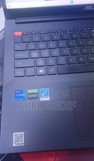 New Laptop Asus VivoBook 15 X505BA 16GB Intel Core i7 SSD 512GB