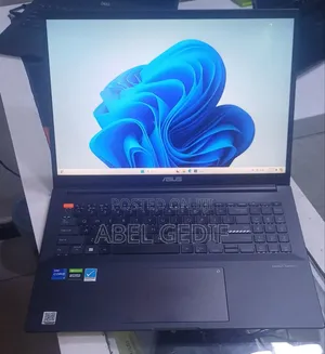 New Laptop Asus VivoBook 15 X505BA 16GB Intel Core i7 SSD 512GB