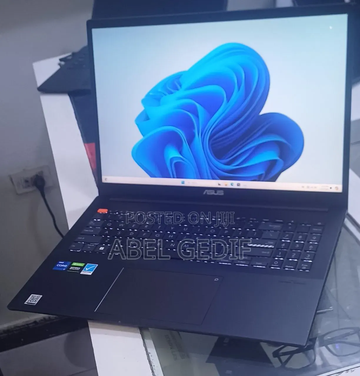 New Laptop Asus VivoBook 15 X505BA 16GB Intel Core i7 SSD 512GB