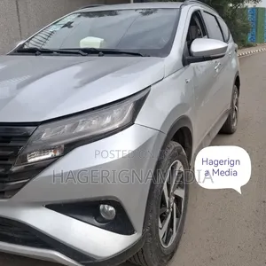 Toyota Rush 2022 Silver