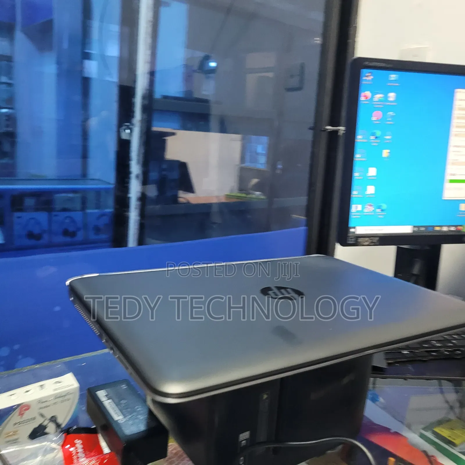 New Laptop HP ProBook 440 8GB Intel Core i3 SSD 256GB