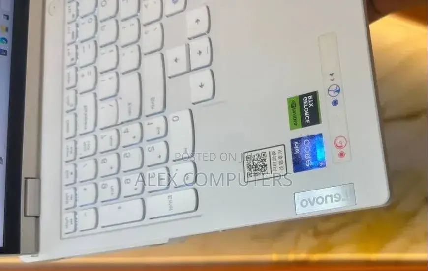 New Laptop Lenovo Yoga 950i 16GB Intel Core i9 SSD 1T
