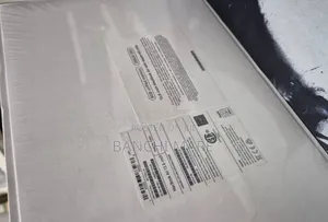 New Laptop Apple MacBook Air 2022 M2 8GB Apple M2 SSD 256GB