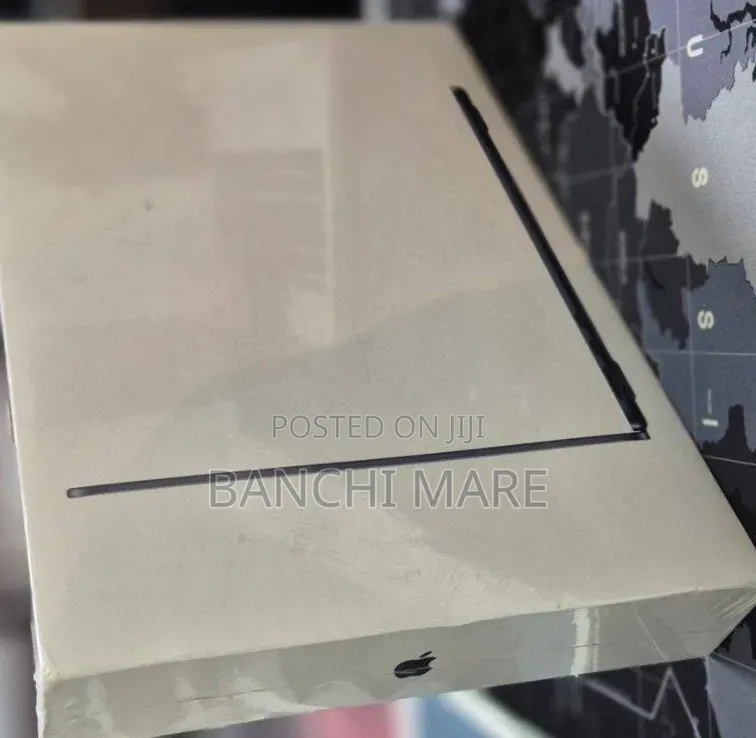 New Laptop Apple MacBook Air 2022 M2 8GB Apple M2 SSD 256GB