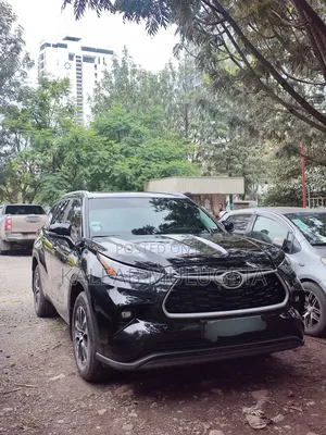 New Toyota Highlander Hybrid 2025 Black