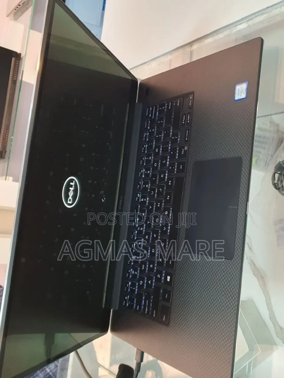 New Laptop Dell XPS 15 16GB Intel Core i9 SSD 512GB