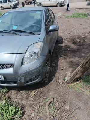 Toyota Yaris 2008 Gray