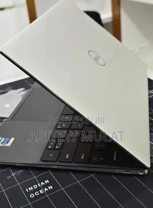 New Laptop Dell XPS 13 16GB Intel Core i7 SSD 512GB