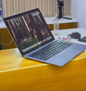 New Laptop Apple MacBook Air 2020 M1 16GB Apple M1 SSD 256GB