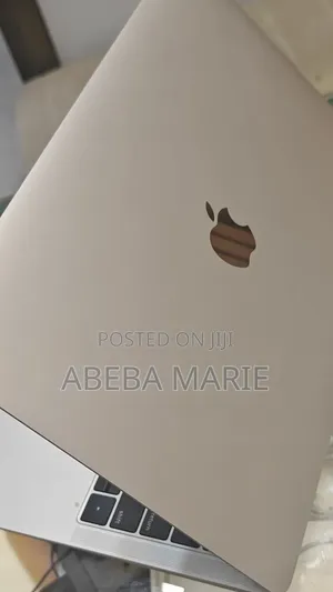 New Laptop Apple MacBook Air 2019 8GB Intel Core i5 SSD 256GB
