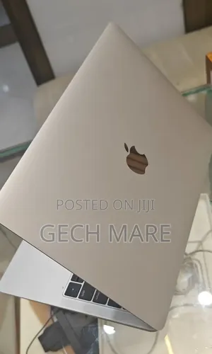 New Laptop Apple MacBook Air 2019 8GB Intel Core i5 SSD 256GB