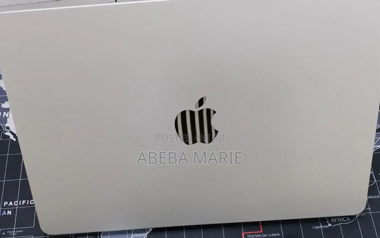 New Laptop Apple MacBook Air 2022 M2 8GB Apple M2 SSD 256GB